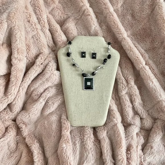 Beautiful Silver and Enamel Block Earring & Necklace Set - Picture 1 of 10